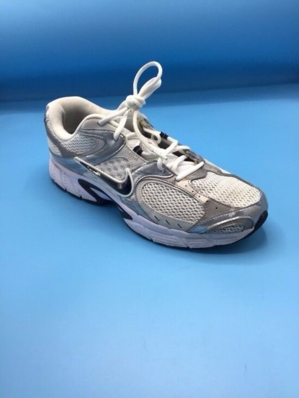 Nike V5 RNR Men’s Low Top Mesh Sneakers White/Gray/Black HJ5228-104